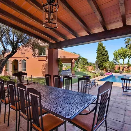 6 Bedrooms With Private Pool And Enclosed Garden At 1 Km Away From The Villa *